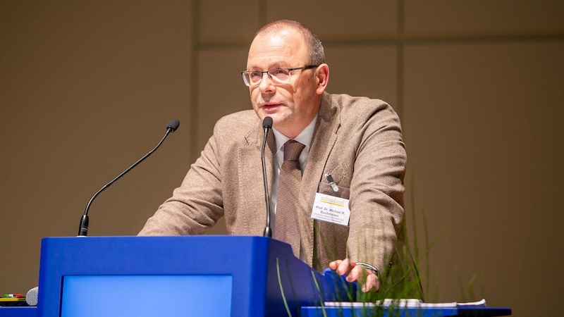 Professor Michael R. Buchmeiser (Chairman of the Board DITF) opens the Aachen-Dresden-Denkendorf International Textile Conference in Stuttgart. Photo: DITF Professor Michael R. Buchmeiser (Chairman of the Board DITF) opens the Aachen-Dresden-Denkendorf International Textile Conference in Stuttgart. Photo: DITF