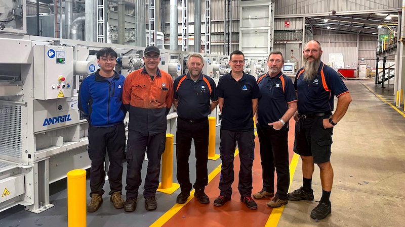Sealy Australia and ANDRITZ teams in front of the 6-cylinder EXEL module © 2024 Andritz Sealy Australia and ANDRITZ teams in front of the 6-cylinder EXEL module © 2024 Andritz
