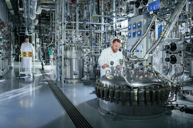 With the bacterium Basfia succiniciproducens, BASF would like to transform sugar and carbon dioxide into fumaric acid, an important intermediate for chemical production. To this end, the company is collaborating with Saarland University, University of Marburg and the University of Kaiserslautern-Landau in a joint research project entitled FUMBIO (FUMarsäure BIObasiert). The bacterium will be genetically modified by researchers so that it produces large quantities of bio-based fumaric acid, also known as fumarate, during fermentation.

White biotechnology – also known as industrial biotechnology – uses microorganisms and enzymes to produce chemical and biochemical products. Fermenters are used for this (to see on the photo) © 2024  BASF SE