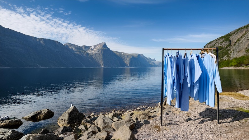 The bluesign® SYSTEM is the solution for sustainable textile production. It eliminates harmful substances right from the start of the manufacturing process and sets and controls standards for environmentally friendly and safe production. This ensures that the final textile product meets stringent consumer safety requirements worldwide, giving consumers confidence in purchasing sustainable products. Founded in 2000, bluesign technologies ag has over 850 system partners, including leading textile and accessory manufacturers, chemical suppliers, and renowned brands in the outdoor, sportswear, and fashion industries. These partners trust bluesign’s extensive knowledge and services to collectively reduce the textile industry’s impact on people and the planet © 2024 bluesign technologies The bluesign® SYSTEM is the solution for sustainable textile production. It eliminates harmful substances right from the start of the manufacturing process and sets and controls standards for environmentally friendly and safe production. This ensures that the final textile product meets stringent consumer safety requirements worldwide, giving consumers confidence in purchasing sustainable products. Founded in 2000, bluesign technologies ag has over 850 system partners, including leading textile and accessory manufacturers, chemical suppliers, and renowned brands in the outdoor, sportswear, and fashion industries. These partners trust bluesign’s extensive knowledge and services to collectively reduce the textile industry’s impact on people and the planet © 2024 bluesign technologies