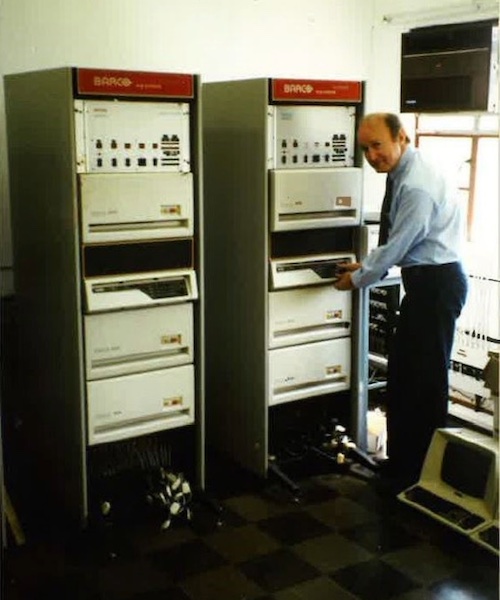 Sycotex, first MES system by Barco (1975). © 2025 BMSvision Sycotex, first MES system by Barco (1975). © 2025 BMSvision