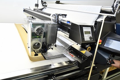 Label application to the spread or its different layers (c) 2018 Gerber Technology Label application to the spread or its different layers (c) 2018 Gerber Technology