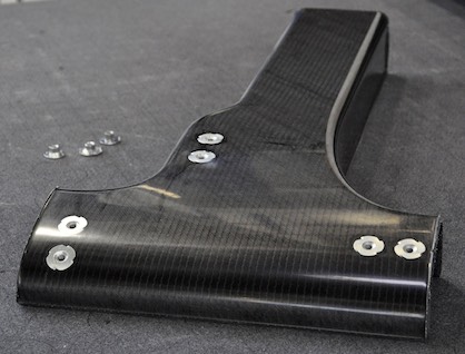 B-pillar segment with integrated fasteners (c) 2020 ITA B-pillar segment with integrated fasteners (c) 2020 ITA