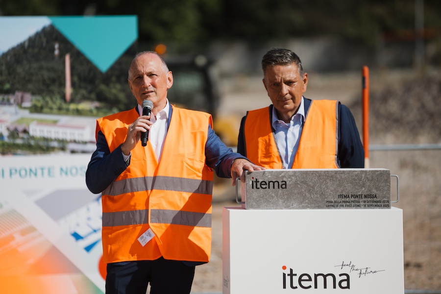 Itema Group CEO Ugo Ghilardi and Maurizio Radici, Itema Group’s President of the Board of Directors © 2025 Itema Itema Group CEO Ugo Ghilardi and Maurizio Radici, Itema Group’s President of the Board of Directors © 2025 Itema