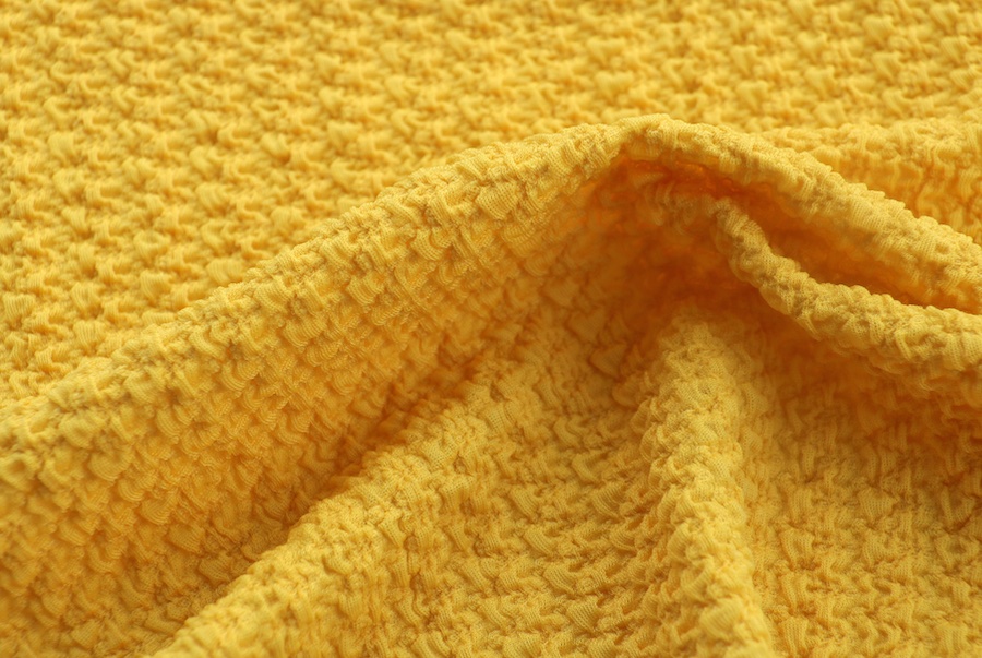 FASHION: Seersucker produced on a HKS 4 M EL © 2025 KARL MAYER