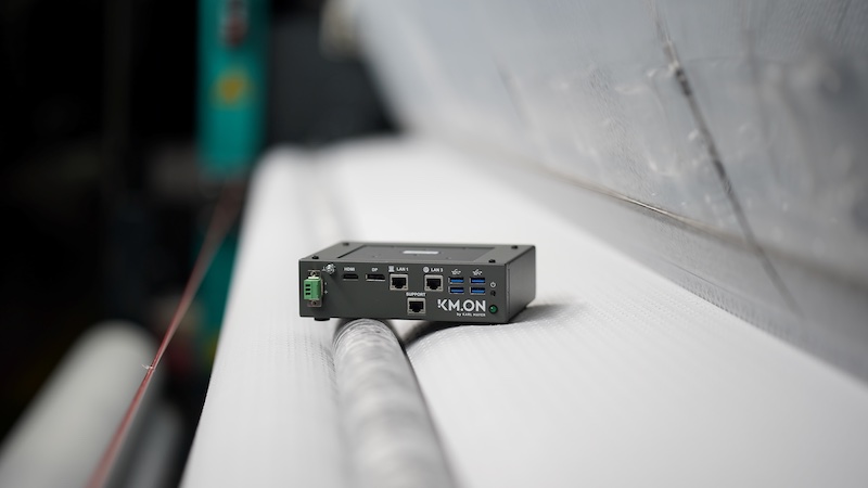 Key device for cloud connecting the machine © 2024 KARL MAYER Key device for cloud connecting the machine © 2024 KARL MAYER