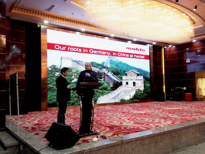 Thomas Höpfl (right) and Joseph Tsai start the Mahlo session (c) 2018 Mahlo Thomas Höpfl (right) and Joseph Tsai start the Mahlo session (c) 2018 Mahlo