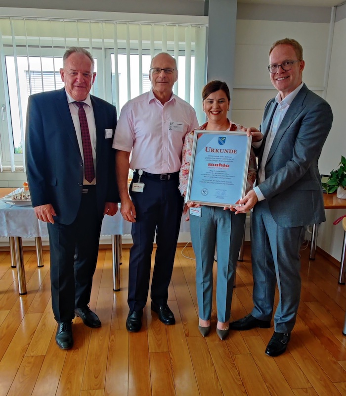 Congratulations and a certificate from the mayor © 2025 Mahlo Congratulations and a certificate from the mayor © 2025 Mahlo