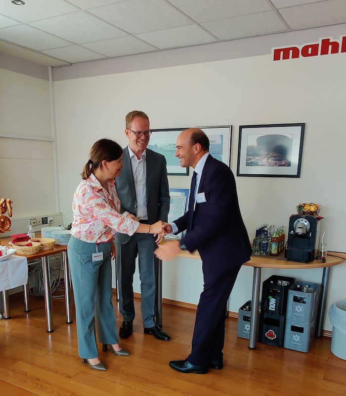 Congratulations from MDB Ossner © 2025 Mahlo Congratulations from MDB Ossner © 2025 Mahlo