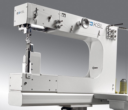 KSL KL 627 is a chainstitch post-bed machine with a very small post for an easy handling of voluminous fabrics. An exceptionally high seam quality for decorative and topstitching work in the visible area characterises the machine. It effortlessly processes material thicknesses of up to 5 mm © PFAFF INDUSTRIAL KSL KL 627 is a chainstitch post-bed machine with a very small post for an easy handling of voluminous fabrics. An exceptionally high seam quality for decorative and topstitching work in the visible area characterises the machine. It effortlessly processes material thicknesses of up to 5 mm © PFAFF INDUSTRIAL