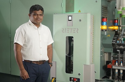 The Managing Director of Poomex, Durai Arun, and his team are very satisfied with the ROBOspin (c) 2023 Rieter The Managing Director of Poomex, Durai Arun, and his team are very satisfied with the ROBOspin (c) 2023 Rieter