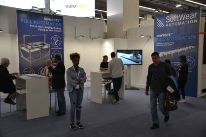 Softwear Automation has introduced their SEWBOT technology at Techtextil 2017 in Frankfurt to the European companies (c) 2017 TexData Softwear Automation has introduced their SEWBOT technology at Techtextil 2017 in Frankfurt to the European companies (c) 2017 TexData