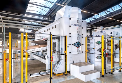 The T-SUPREMA needle punching line: visitors can find in-depth information about T-SUPREMA at the shared booth of Trützschler Nonwovens and the Italian company Texnology S.l.r. © 2024 Trützschler Group The T-SUPREMA needle punching line: visitors can find in-depth information about T-SUPREMA at the shared booth of Trützschler Nonwovens and the Italian company Texnology S.l.r. © 2024 Trützschler Group