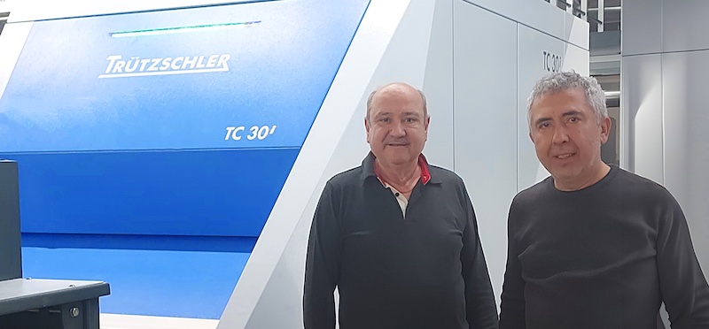 The blended yarn specialists at Göl Iplik Seremet Tekstil Sanayi ve Ticaret A.S.: From left to right: Erdinc Seremet (Deputy Chairman of the Board of Directors) and Mümin Tarlak (Deputy General Manager) © 2024 Truetzschler The blended yarn specialists at Göl Iplik Seremet Tekstil Sanayi ve Ticaret A.S.: From left to right: Erdinc Seremet (Deputy Chairman of the Board of Directors) and Mümin Tarlak (Deputy General Manager) © 2024 Truetzschler