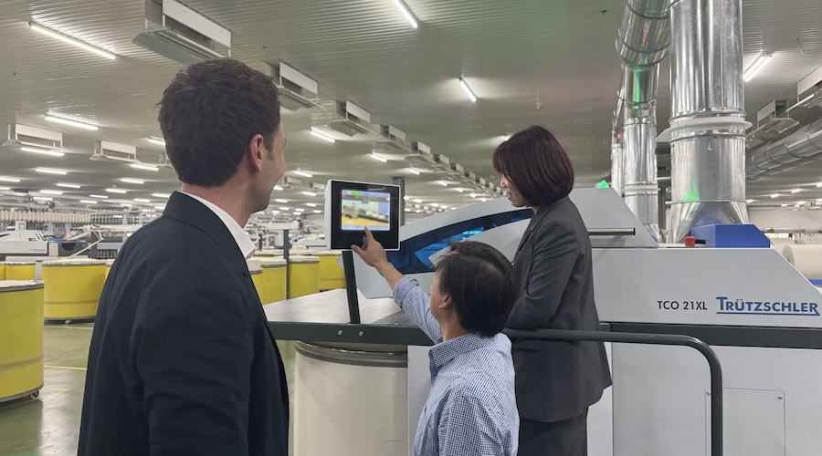 Trützschler’s technical experts are helping Tra Ly to improve its production processes and settings © 2025 Trützschler Trützschler’s technical experts are helping Tra Ly to improve its production processes and settings © 2025 Trützschler