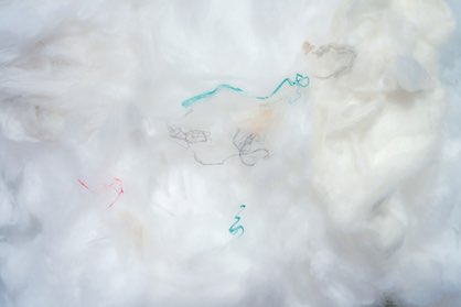 Contaminated nonwovens (c) Uster Contaminated nonwovens (c) Uster