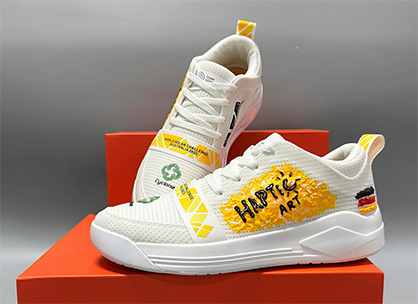 The design of the sports shoes for Team Sonnenwagen was produced using Huafeng's proprietary HAPTIC® Art textile coating system with partially bio-based INSQIN® PU dispersions from Covestro. © Huafeng The design of the sports shoes for Team Sonnenwagen was produced using Huafeng's proprietary HAPTIC® Art textile coating system with partially bio-based INSQIN® PU dispersions from Covestro. © Huafeng