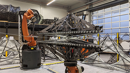 The sophisticated construction was designed on the computer and is based on carbon fibers wound by robots. © FibR GmbH The sophisticated construction was designed on the computer and is based on carbon fibers wound by robots. © FibR GmbH