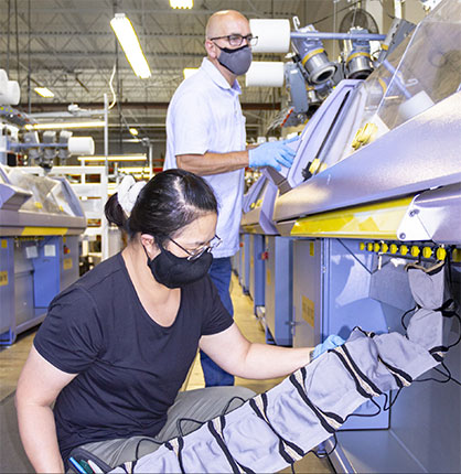 Duvaltex, a North American leader in medical and technical textiles, launches the production of a non-medical protective and washable face mask at its Grand Rapids, MI, facility. The company has the capacity to produce millions of masks thanks to its recent investments in 3D knitting equipment. More information at knit.duvaltex.com. (CNW Group/Duvaltex) Duvaltex, a North American leader in medical and technical textiles, launches the production of a non-medical protective and washable face mask at its Grand Rapids, MI, facility. The company has the capacity to produce millions of masks thanks to its recent investments in 3D knitting equipment. More information at knit.duvaltex.com. (CNW Group/Duvaltex)