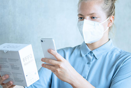 The SmartID labeling is designed to help producers, retailers and end customers to identify counterfeit products via smart device.  © Fraunhofer IAP