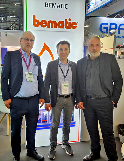 © Fraunhofer ITWM
From now on, they will be pooling their expertise: Dr. Dietmar Hietel, Fraunhofer ITWM, Giovanni Di Lorenzo, Siriotek, and Giovanni Bettarini, bematic © Fraunhofer ITWM
From now on, they will be pooling their expertise: Dr. Dietmar Hietel, Fraunhofer ITWM, Giovanni Di Lorenzo, Siriotek, and Giovanni Bettarini, bematic