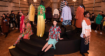 The HKTDC took four Hong Kong fashion brands - Doris Kath Chan (brand name: DORISKATH), Cynthia Mak (brand name: HOUSE OF V), Polly Ho (brand name: LOOM LOOP) and Yeung Chin (brand name: YEUNG CHIN) - to launch their 2019 Autumn/Winter collections at London Fashion Week on 15 Feb. The Fashion Hong Kong Fashion Presentation and Cocktail Reception was held at Old Central Saint Martins in London, attracting more than 850 buyers, media representatives and fashionistas. The HKTDC took four Hong Kong fashion brands - Doris Kath Chan (brand name: DORISKATH), Cynthia Mak (brand name: HOUSE OF V), Polly Ho (brand name: LOOM LOOP) and Yeung Chin (brand name: YEUNG CHIN) - to launch their 2019 Autumn/Winter collections at London Fashion Week on 15 Feb. The Fashion Hong Kong Fashion Presentation and Cocktail Reception was held at Old Central Saint Martins in London, attracting more than 850 buyers, media representatives and fashionistas.