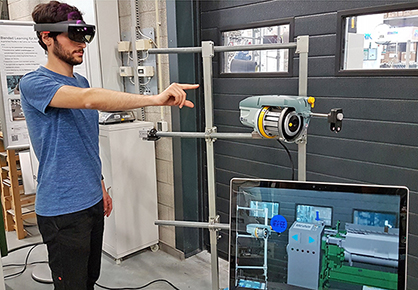 Mixed reality learning environment for weaving process (c) 2019 ITA Mixed reality learning environment for weaving process (c) 2019 ITA