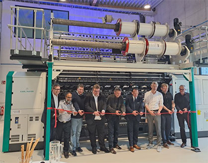Inauguration of the MJ 52/1-S at the Grabher GROUP in a ceremonial round, among the participants Michael Kieren (3rd from left) and, following in the picture to the right, Christof Naier from the KARL MAYER GROUP, Lustenau's mayor Dr. Kurt Fischer and Günter Grabher, managing director of the Grabher GROUP © 2023 KARL MAYER