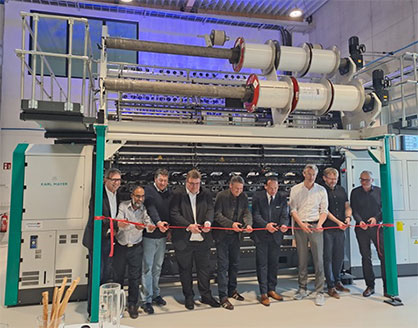 Inauguration of the MJ 52/1-S at the Grabher GROUP in a ceremonial round, among the participants Michael Kieren (3rd from left) and, following in the picture to the right, Christof Naier from the KARL MAYER GROUP, Lustenau's mayor Dr. Kurt Fischer and Günter Grabher, managing director of the Grabher GROUP © 2023 KARL MAYER Inauguration of the MJ 52/1-S at the Grabher GROUP in a ceremonial round, among the participants Michael Kieren (3rd from left) and, following in the picture to the right, Christof Naier from the KARL MAYER GROUP, Lustenau's mayor Dr. Kurt Fischer and Günter Grabher, managing director of the Grabher GROUP © 2023 KARL MAYER