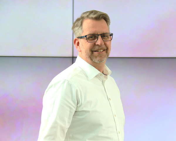 (c) 2024 KARL MAYER - Markus Bahde, Product Owner Digital (c) 2024 KARL MAYER - Markus Bahde, Product Owner Digital