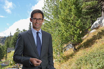 Stefan Doboczky (CEO) (c) 2019 Lenzing Stefan Doboczky (CEO) (c) 2019 Lenzing