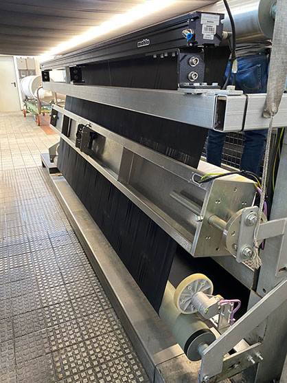 Thanks to the Patcontrol PCS process control system, the zone fabric is detected and also automatically controlled. © 2021 Mahlo Thanks to the Patcontrol PCS process control system, the zone fabric is detected and also automatically controlled. © 2021 Mahlo