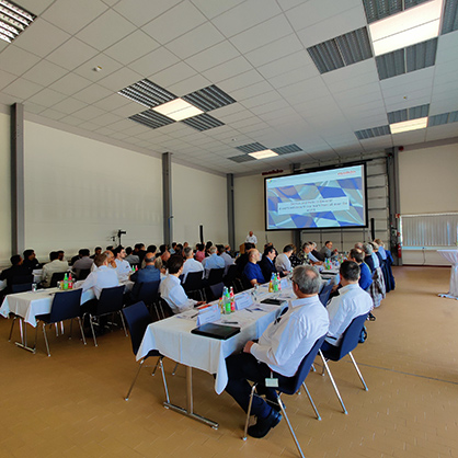 ITMA Workshop: More than 60 Mahlo sales partners from all over the world came to the workshop in Saal. © 2023 Mahlo GmbH + Co. KG ITMA Workshop: More than 60 Mahlo sales partners from all over the world came to the workshop in Saal. © 2023 Mahlo GmbH + Co. KG