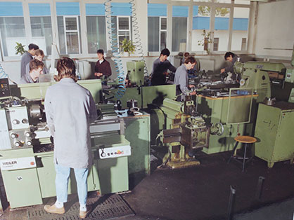 Apprentice workshop 1991 (c) 2020 Mahlo Apprentice workshop 1991 (c) 2020 Mahlo