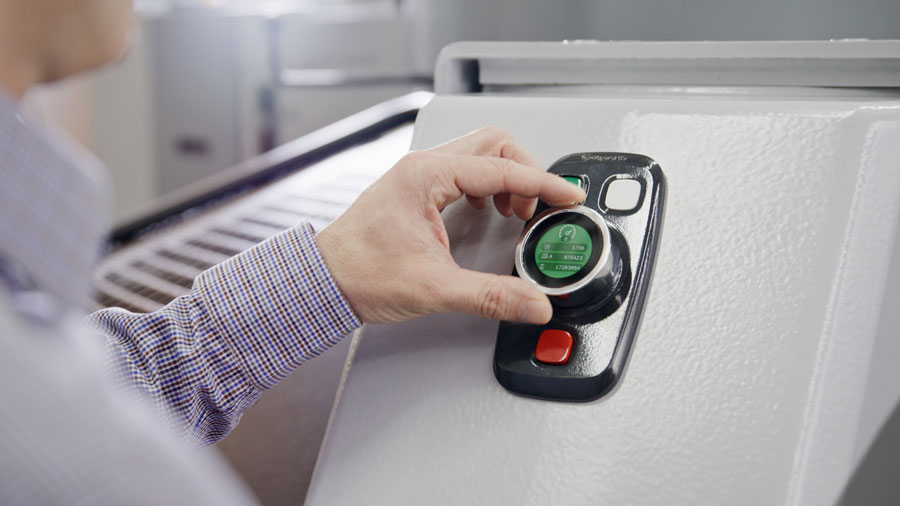 (c) 2025 Mayer & Cie. - SmartControl with up to 4 smart knobs (c) 2025 Mayer & Cie. - SmartControl with up to 4 smart knobs