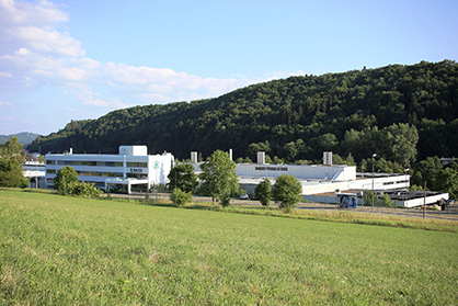Mayer & Cie. works in Albstadt-Tailfingen: All set for series production of braiding machines beginning January 2019. (c) 2018 Mayer Cie Mayer & Cie. works in Albstadt-Tailfingen: All set for series production of braiding machines beginning January 2019. (c) 2018 Mayer Cie