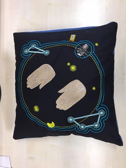 Sneak preview: The prototype of the smart pillow as it was displayed in advance at Heimtextil 2019. (c) 2019 Messe Frankfurt Sneak preview: The prototype of the smart pillow as it was displayed in advance at Heimtextil 2019. (c) 2019 Messe Frankfurt