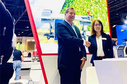 Mimaki and Heliozid Team © 2022 Mimaki Mimaki and Heliozid Team © 2022 Mimaki