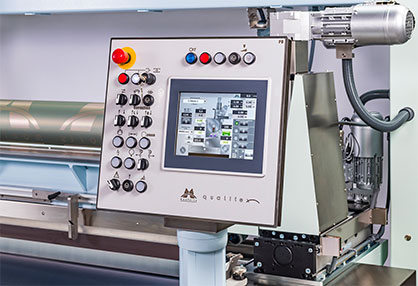 The touchscreen control of the Montex®Coat allows simple and easy adjustment of previously complicated settings. © 2021 Monforts The touchscreen control of the Montex®Coat allows simple and easy adjustment of previously complicated settings. © 2021 Monforts