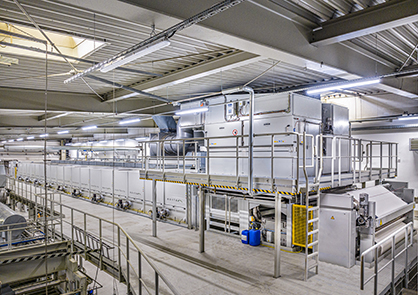 A challenge involved configuring the MonforClean system without having to make any costly changes to the roofing structure. © 2023 Monforts A challenge involved configuring the MonforClean system without having to make any costly changes to the roofing structure. © 2023 Monforts
