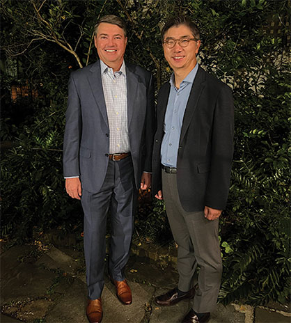 Rich Altice, President & CEO of NatureWorks, and Seung-Jin Lee, Head of the Biomaterials Business at CJ Cheil Jedang, gathered to celebrate the signed Master Collaboration Agreement between the two companies focused on developing new products based on the Ingeo™ PLA and PH ACT™ PHA technologies. © 2022 Natureworks Rich Altice, President & CEO of NatureWorks, and Seung-Jin Lee, Head of the Biomaterials Business at CJ Cheil Jedang, gathered to celebrate the signed Master Collaboration Agreement between the two companies focused on developing new products based on the Ingeo™ PLA and PH ACT™ PHA technologies. © 2022 Natureworks