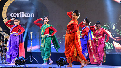 The ‘Sukalyann d’entourage’ dance troupe with its ‘Amar Sonar Bangla’ program. (c) 2020 Oerlikon The ‘Sukalyann d’entourage’ dance troupe with its ‘Amar Sonar Bangla’ program. (c) 2020 Oerlikon