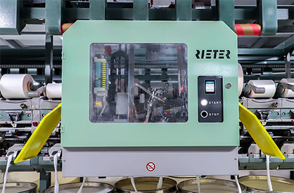 ROBOdoff with smart setting features enables maximum flexibility during operation. © 2023 Rieter ROBOdoff with smart setting features enables maximum flexibility during operation. © 2023 Rieter