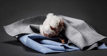 Alumo uses only extra-long staple cotton which is woven and ﬁnished in their Swiss factory (c) 2018 Messe Frankfurt