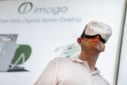 Imogo employed VR headsets to showcase the full capabilities of its technology in Milan. © 2023 Imogo