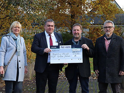 From left to right: Regina Bullermann-Lentz, Klaus Holz, Norbert Bischof, Torsten Schluckebier, © Indorama Germany GmbH From left to right: Regina Bullermann-Lentz, Klaus Holz, Norbert Bischof, Torsten Schluckebier, © Indorama Germany GmbH
