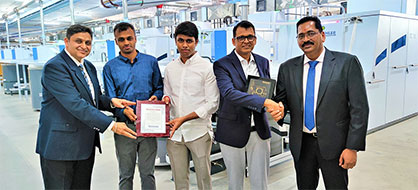 Ashish Sharma, Senior Vice President, Sales and Marketing, Trützschler India, R. Murali, Director, Pallavaa Group, D. Naveen, Director, Pallavaa Group, Durai Palanisamy, Managing Director, Pallavaa Group, Joseph Thomson, CEO, Trützschler India © 2022 Trützschler