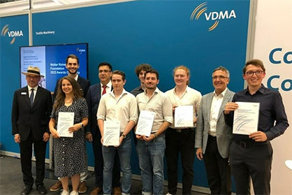 Award winners with foundation chairman and professors © 2022 VDMA